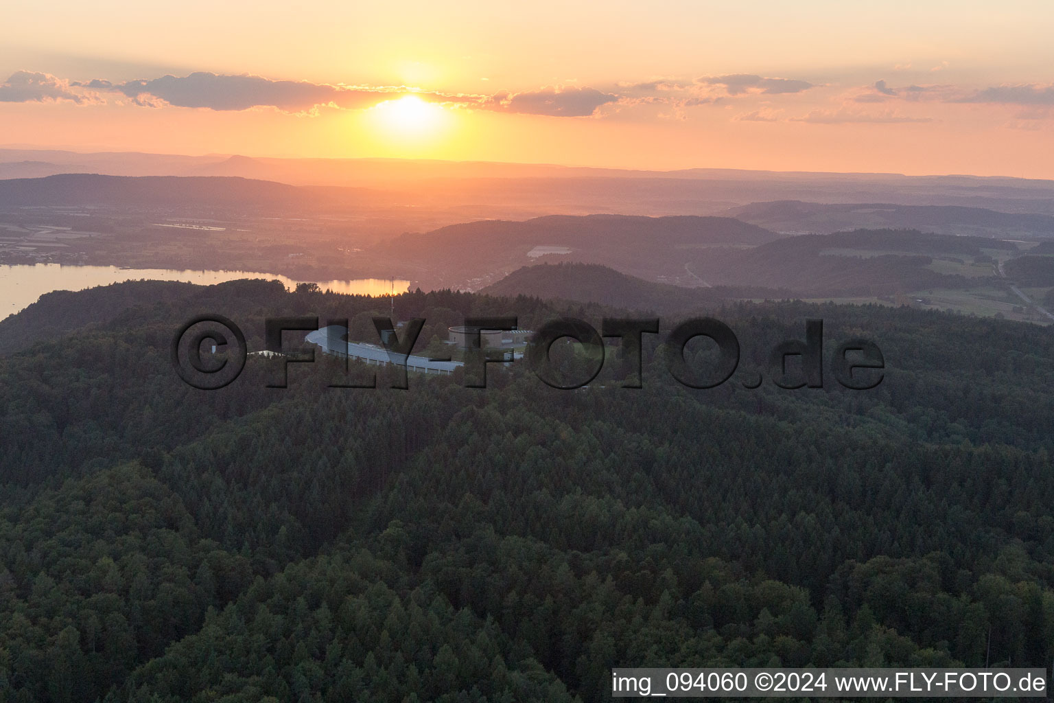 Vue aérienne de Association pour l'approvisionnement en eau du lac de Constance à Überlingen dans le département Bade-Wurtemberg, Allemagne