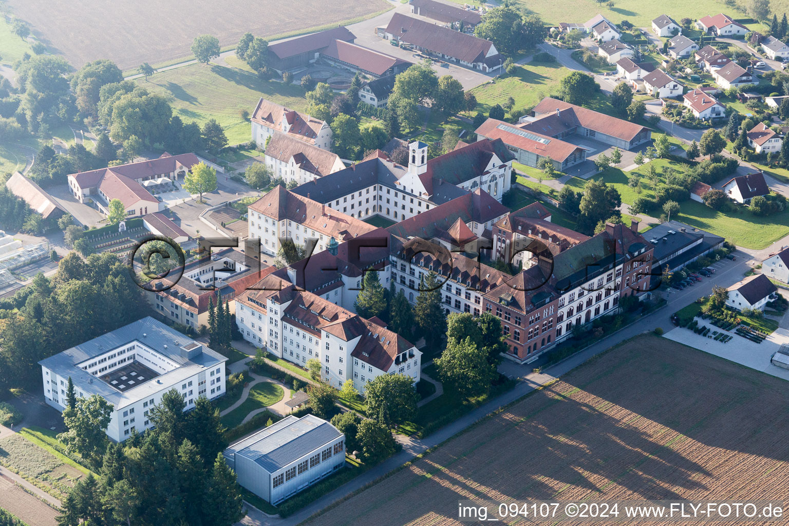 Vue aérienne de Monastère de Siessen à Bad Saulgau dans le département Bade-Wurtemberg, Allemagne