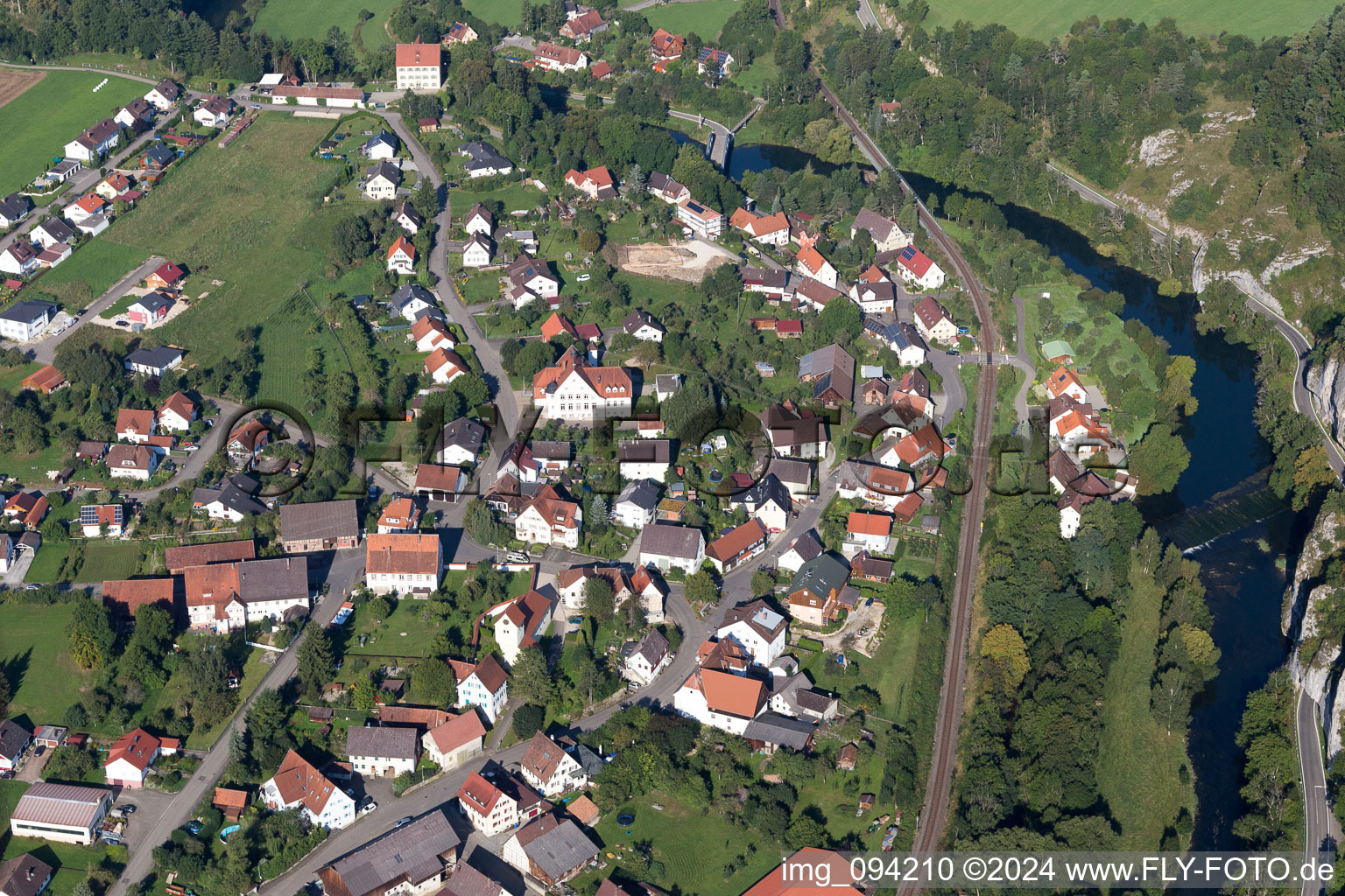 Vue aérienne de Zones riveraines du Danube à le quartier Gutenstein in Sigmaringen dans le département Bade-Wurtemberg, Allemagne