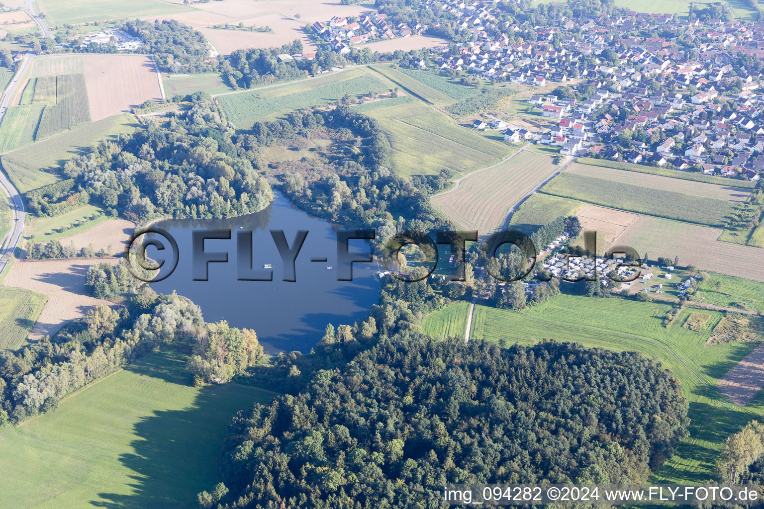 Vue aérienne de Lac Litzel à Böhringen dans le département Bade-Wurtemberg, Allemagne