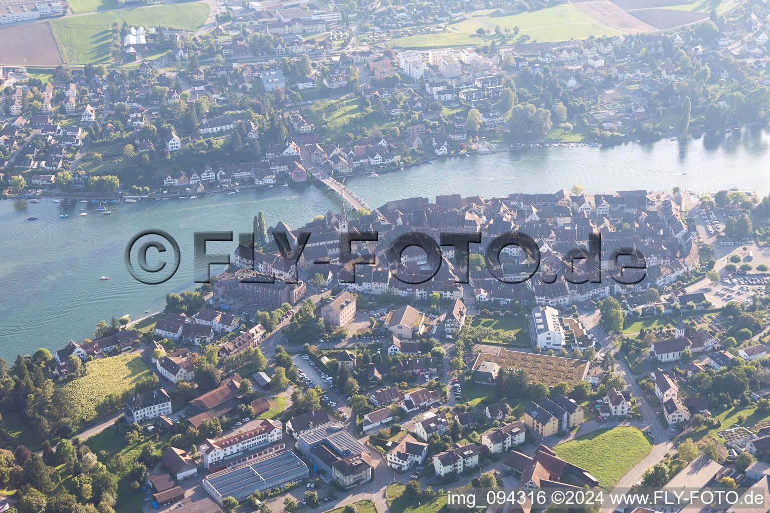 Vue aérienne de Stein am Rhein dans le département Schaffhouse, Suisse