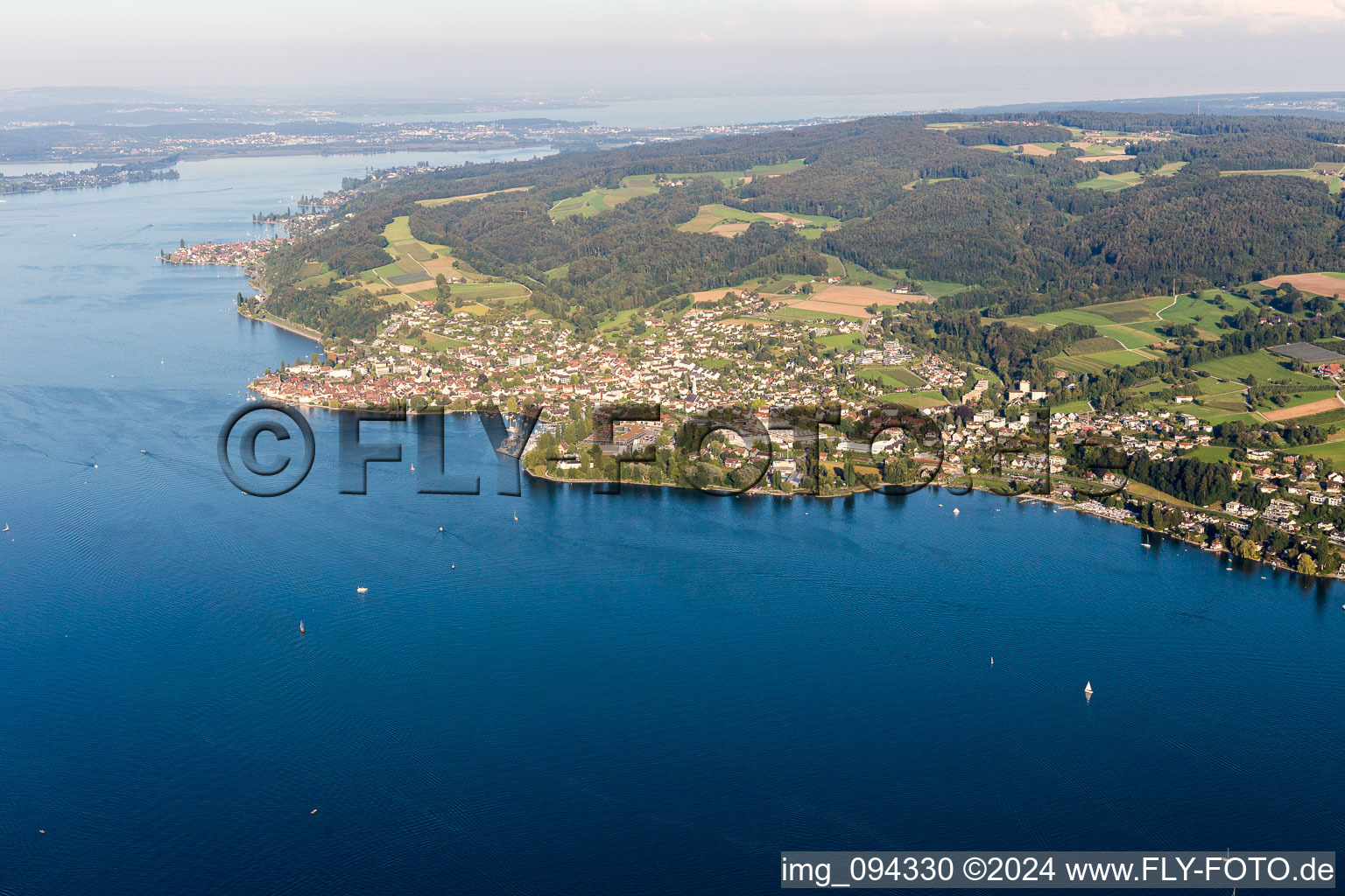 Vue aérienne de Zone riveraine du lac de Constance à Steckborn dans le département Thurgovie, Suisse