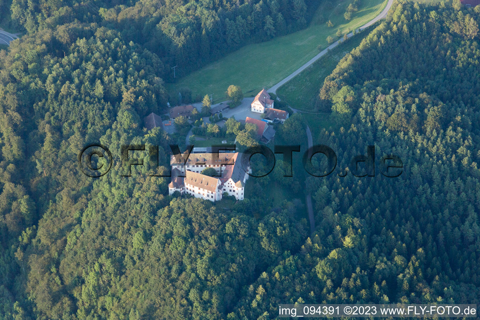 Château Hohenfels à Hohenfels dans le département Bade-Wurtemberg, Allemagne d'en haut
