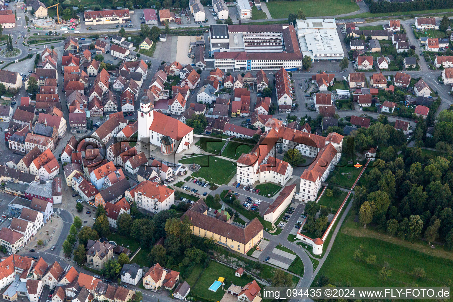 Vue aérienne de Parc du Château du Château Meßkirch à Meßkirch dans le département Bade-Wurtemberg, Allemagne
