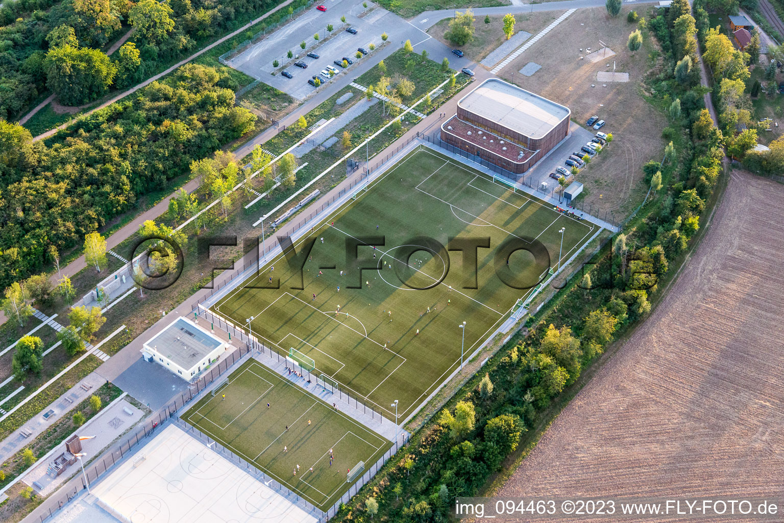 Vue aérienne de Installations sportives sur le parc des expositions du State Garden Show 2015 à Landau in der Pfalz dans le département Rhénanie-Palatinat, Allemagne