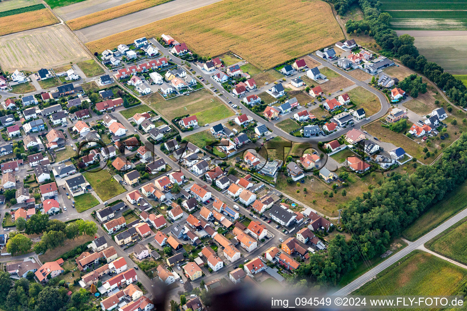 Bague fleur à le quartier Hardtwald in Neupotz dans le département Rhénanie-Palatinat, Allemagne hors des airs