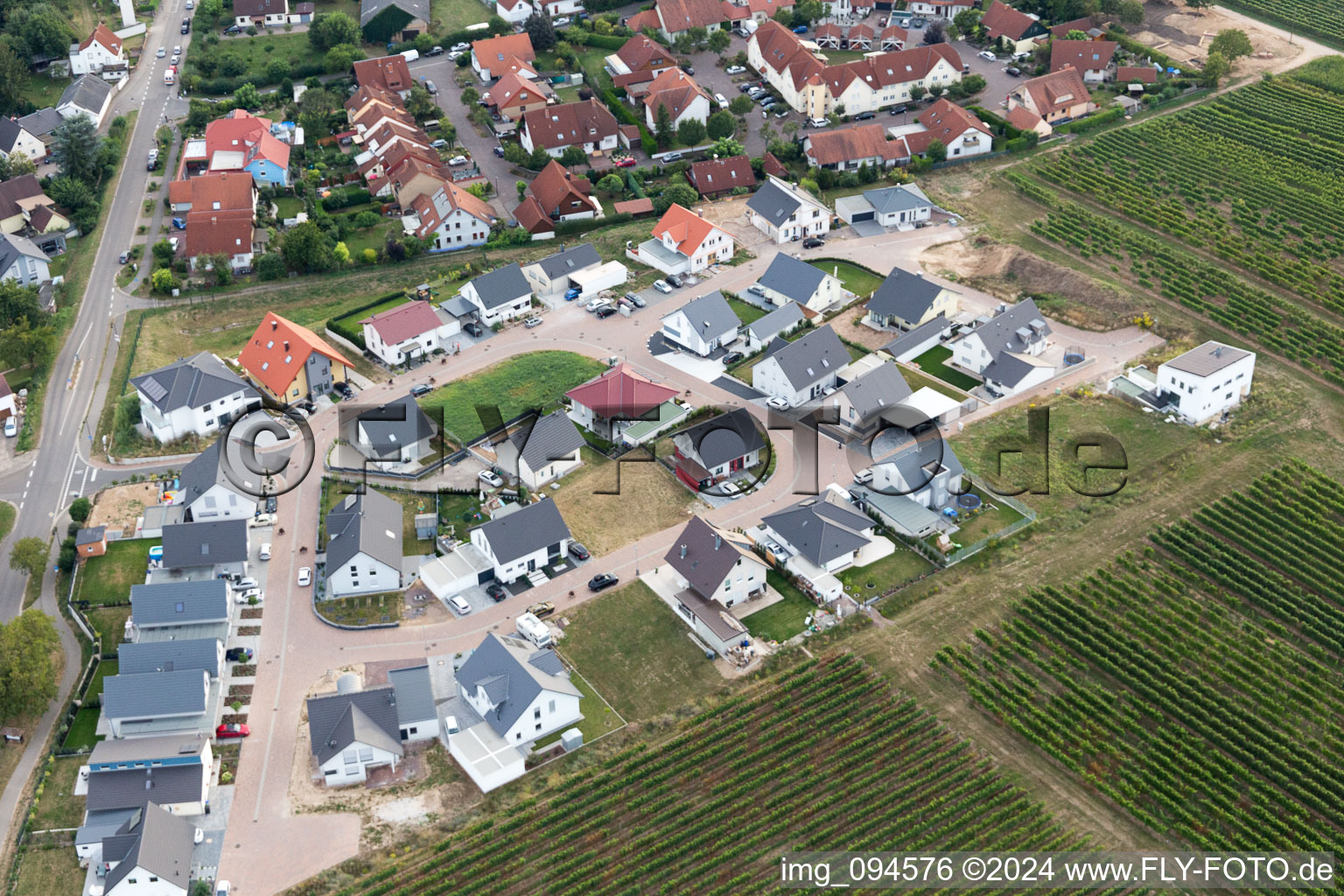 Vue oblique de Insheim dans le département Rhénanie-Palatinat, Allemagne