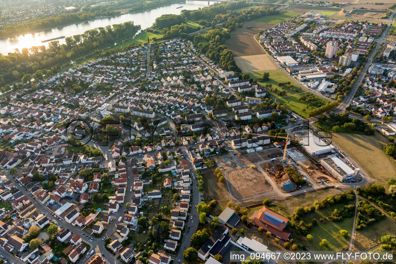 Vue aérienne de Ginsheim-Gustavsburg dans le département Hesse, Allemagne