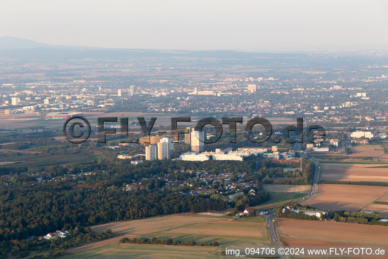 Vue aérienne de Quartier Lerchenberg in Mainz dans le département Rhénanie-Palatinat, Allemagne