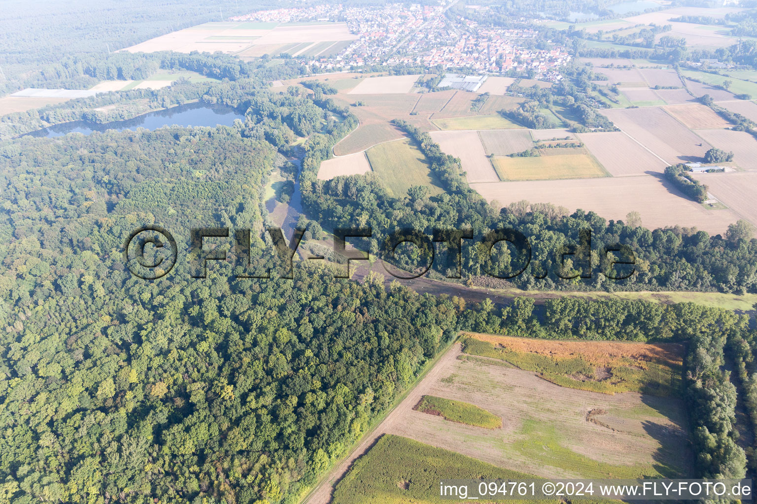 Quartier Sondernheim in Germersheim dans le département Rhénanie-Palatinat, Allemagne du point de vue du drone