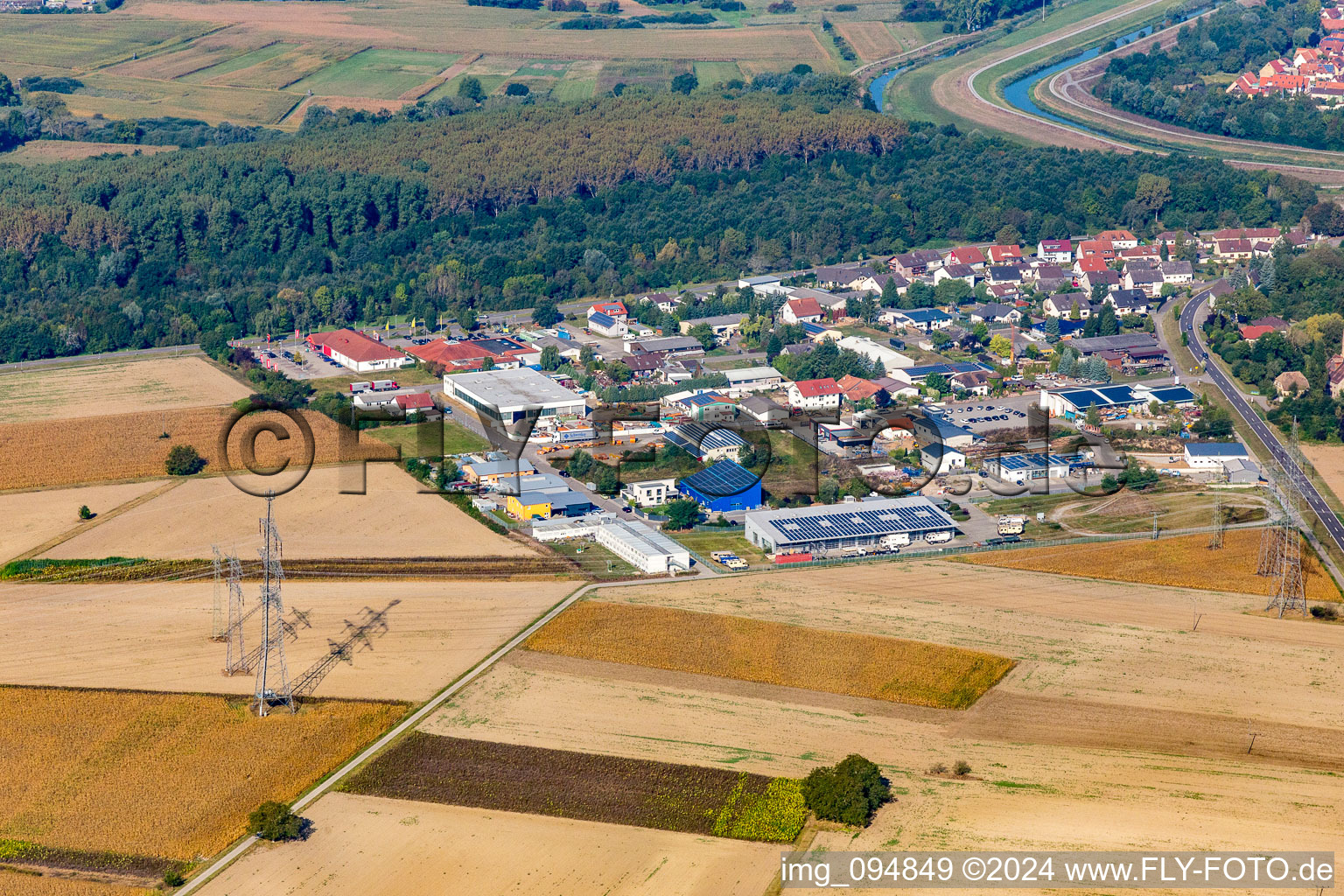 Vue aérienne de Zone commerciale Krautstückerweg à le quartier Rußheim in Dettenheim dans le département Bade-Wurtemberg, Allemagne