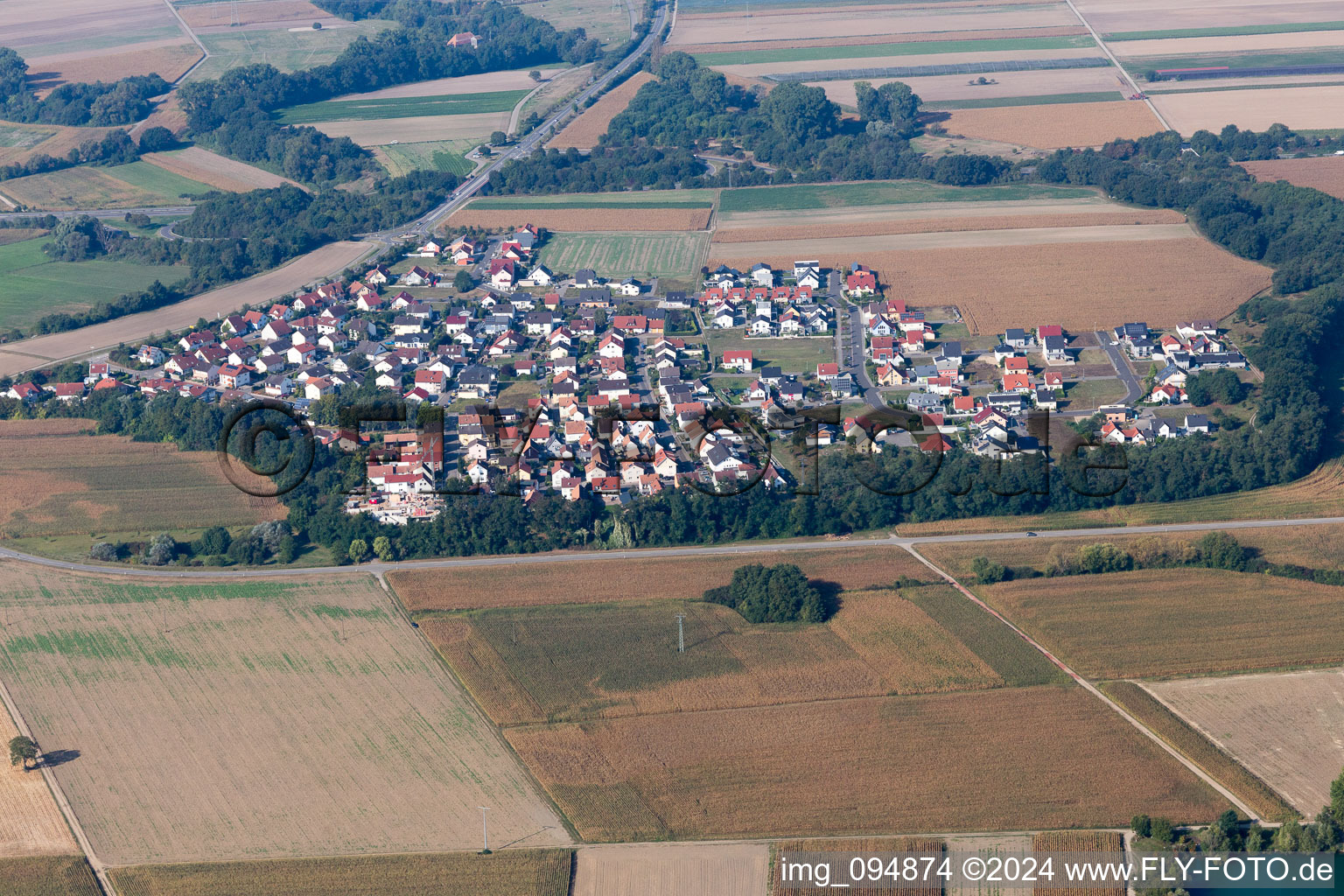 Vue aérienne de Quartier Hardtwald in Neupotz dans le département Rhénanie-Palatinat, Allemagne