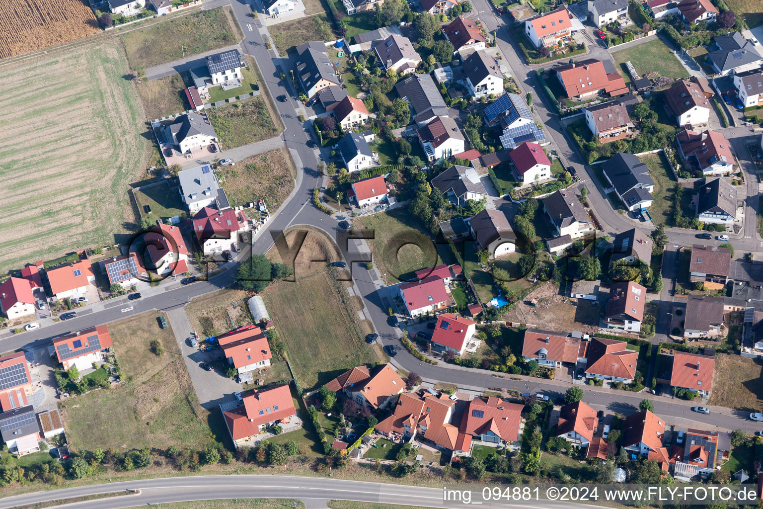 Vue aérienne de Quartier Hardtwald in Neupotz dans le département Rhénanie-Palatinat, Allemagne