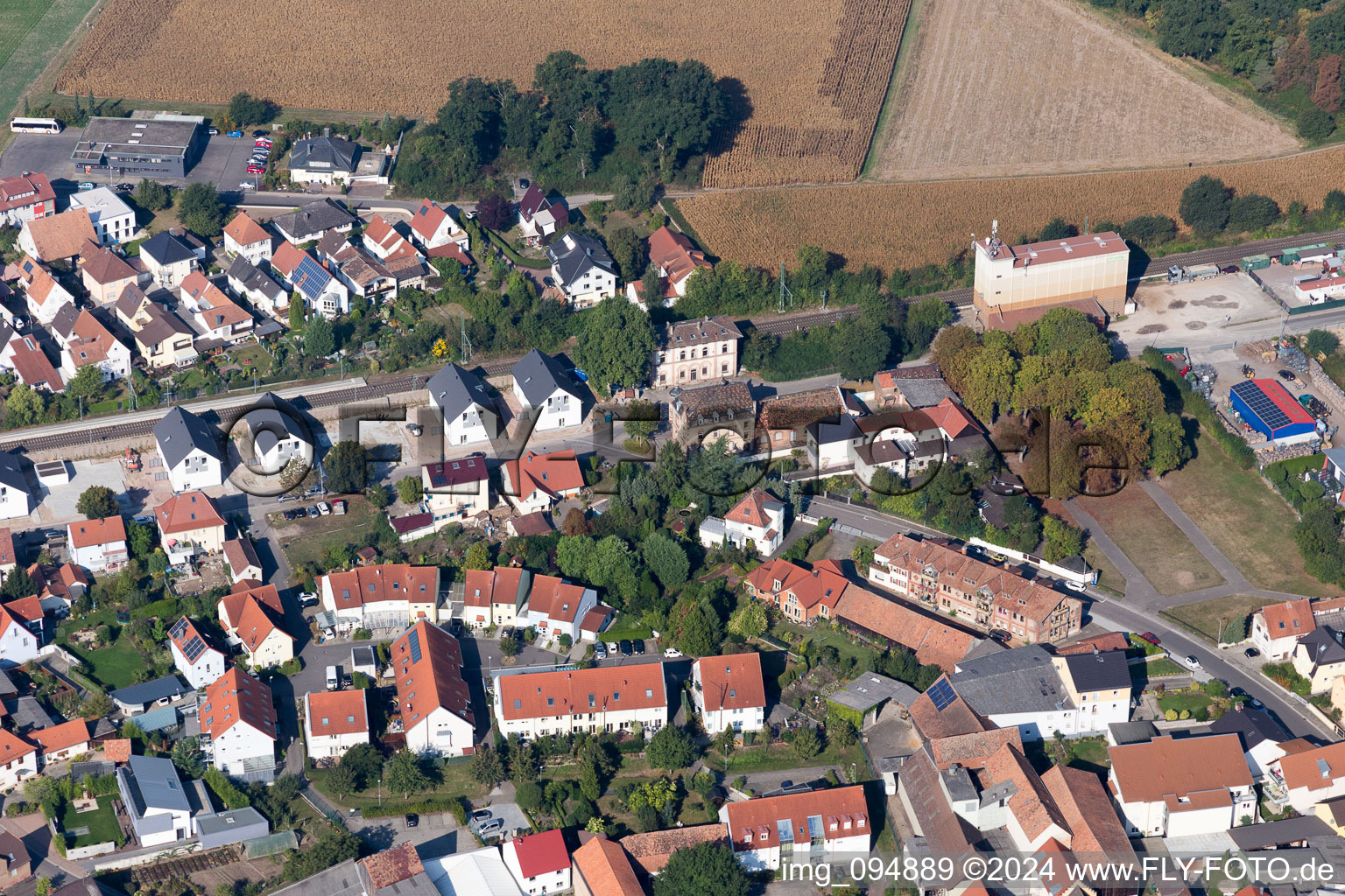 Enregistrement par drone de Rheinzabern dans le département Rhénanie-Palatinat, Allemagne