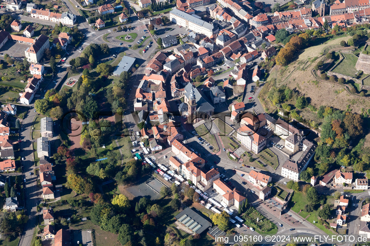 Bitche dans le département Moselle, France du point de vue du drone