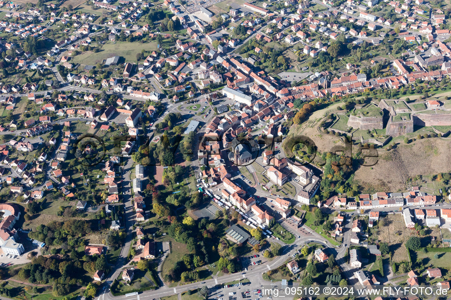 Bitche dans le département Moselle, France vu d'un drone