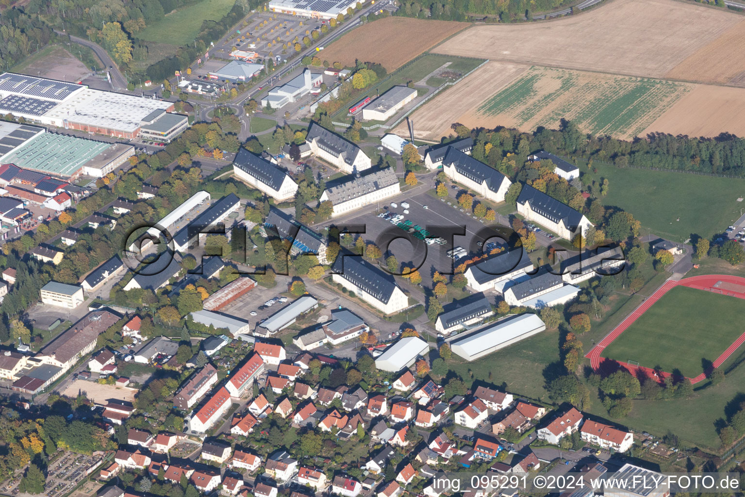 Bad Bergzabern dans le département Rhénanie-Palatinat, Allemagne vue du ciel