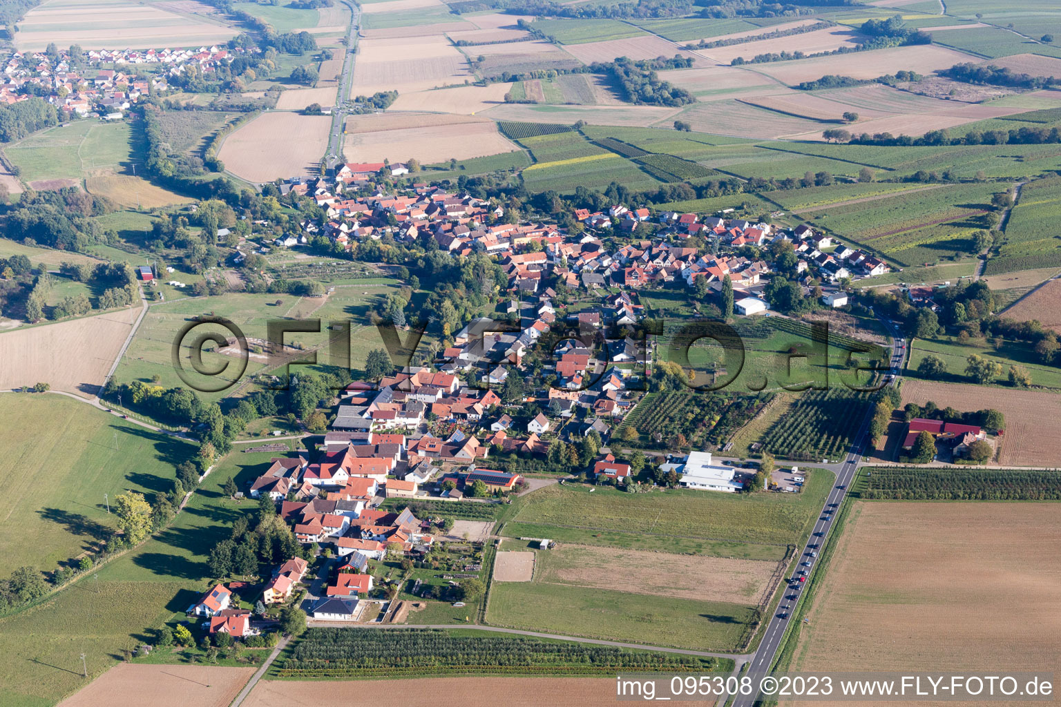 Oberhausen dans le département Rhénanie-Palatinat, Allemagne d'un drone