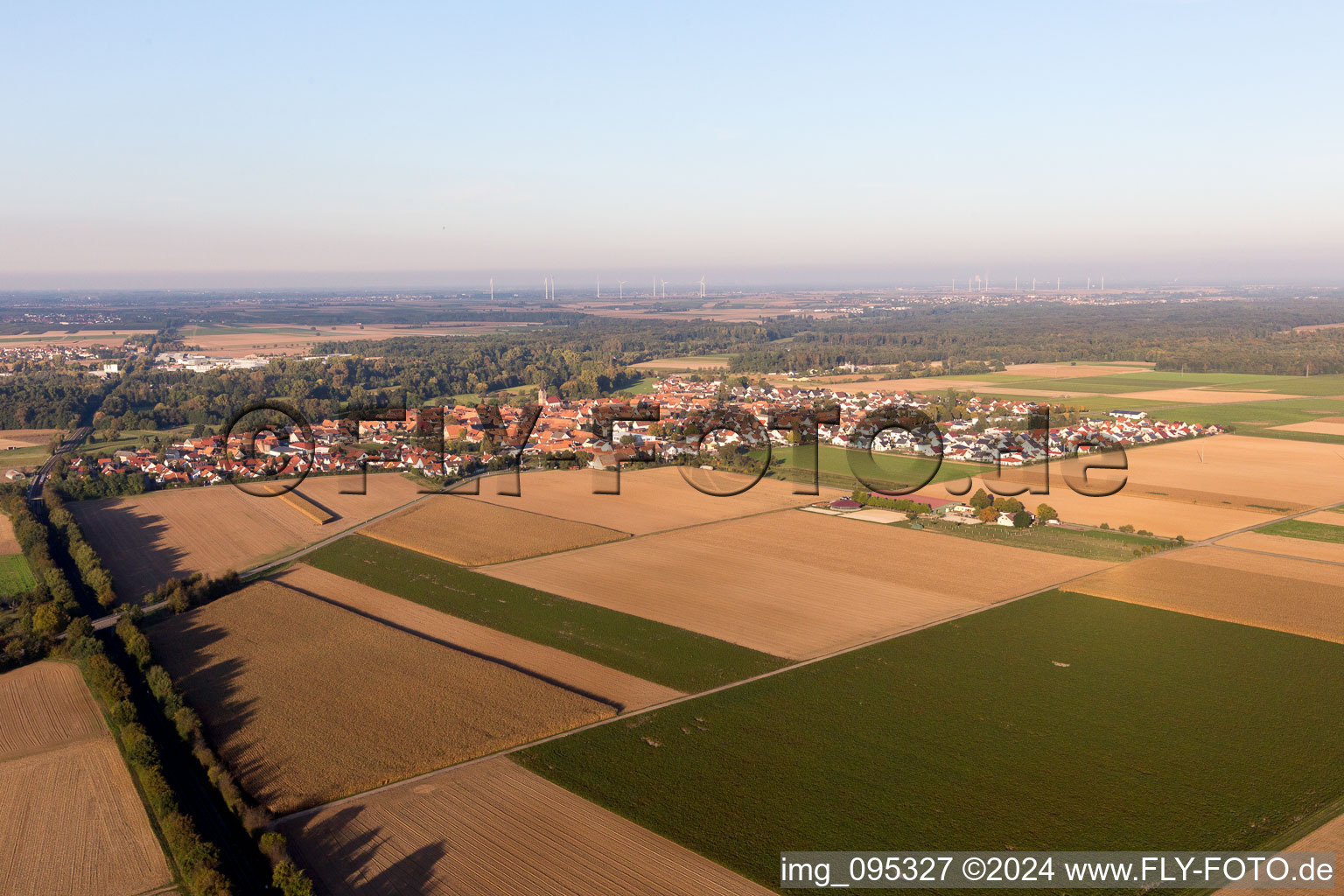 Enregistrement par drone de Steinweiler dans le département Rhénanie-Palatinat, Allemagne