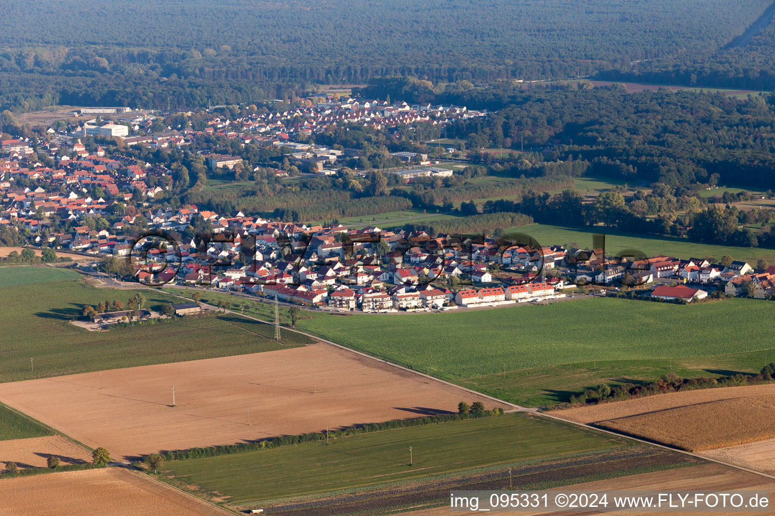 Kandel dans le département Rhénanie-Palatinat, Allemagne vue du ciel