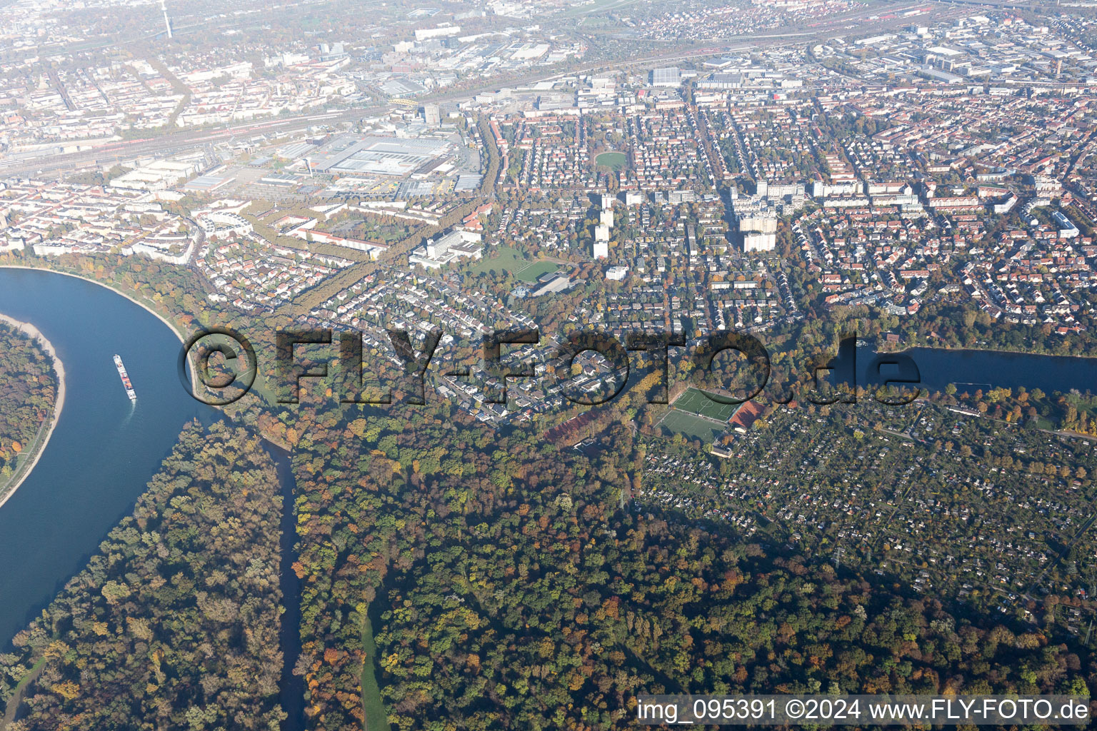 Vue aérienne de MA Lindenhof à le quartier Lindenhof in Mannheim dans le département Bade-Wurtemberg, Allemagne