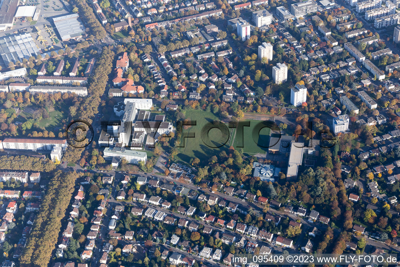 Vue aérienne de Diaconesse KH à le quartier Niederfeld in Mannheim dans le département Bade-Wurtemberg, Allemagne