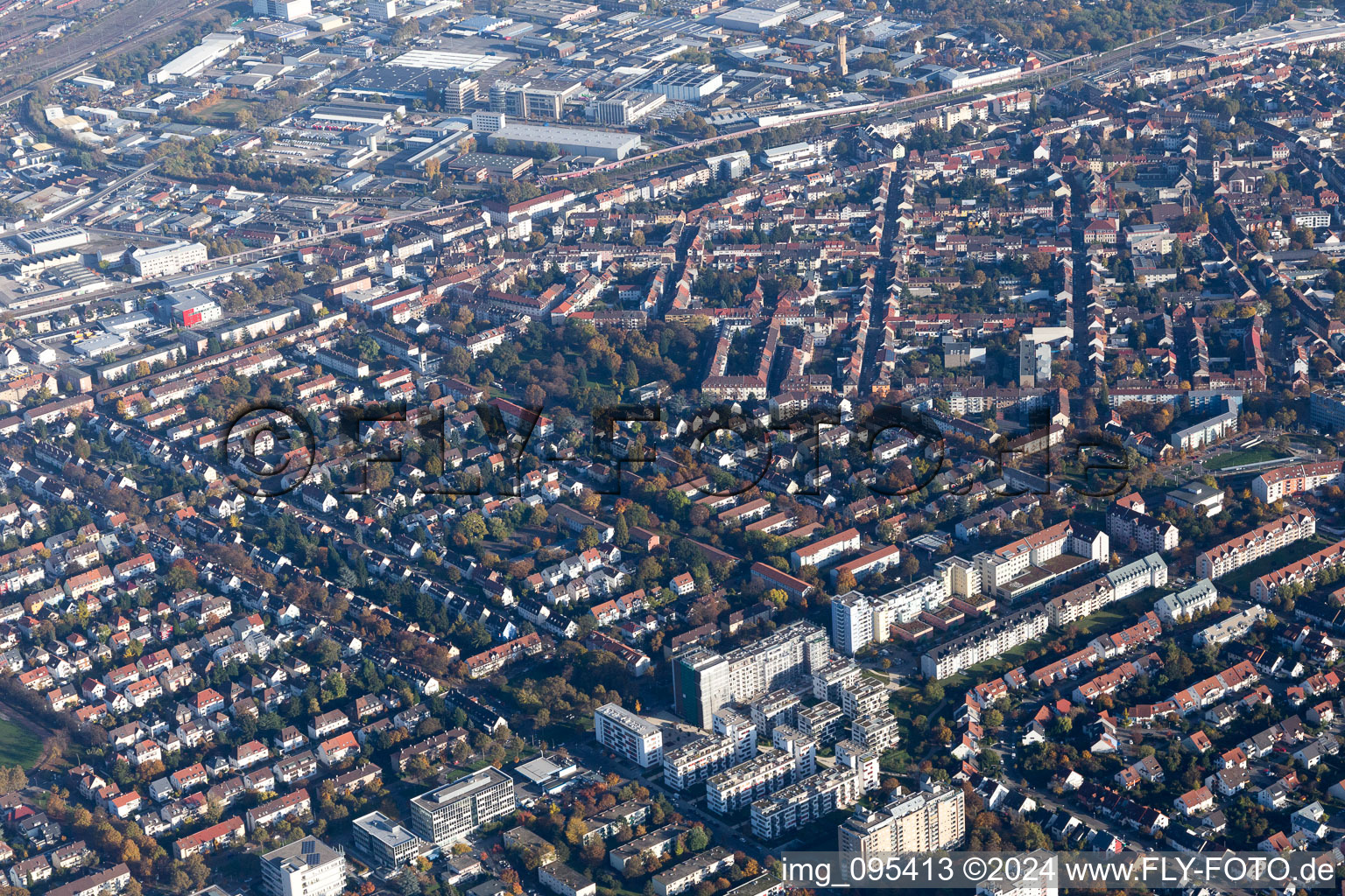 Vue aérienne de Quartier Almenhof in Mannheim dans le département Bade-Wurtemberg, Allemagne