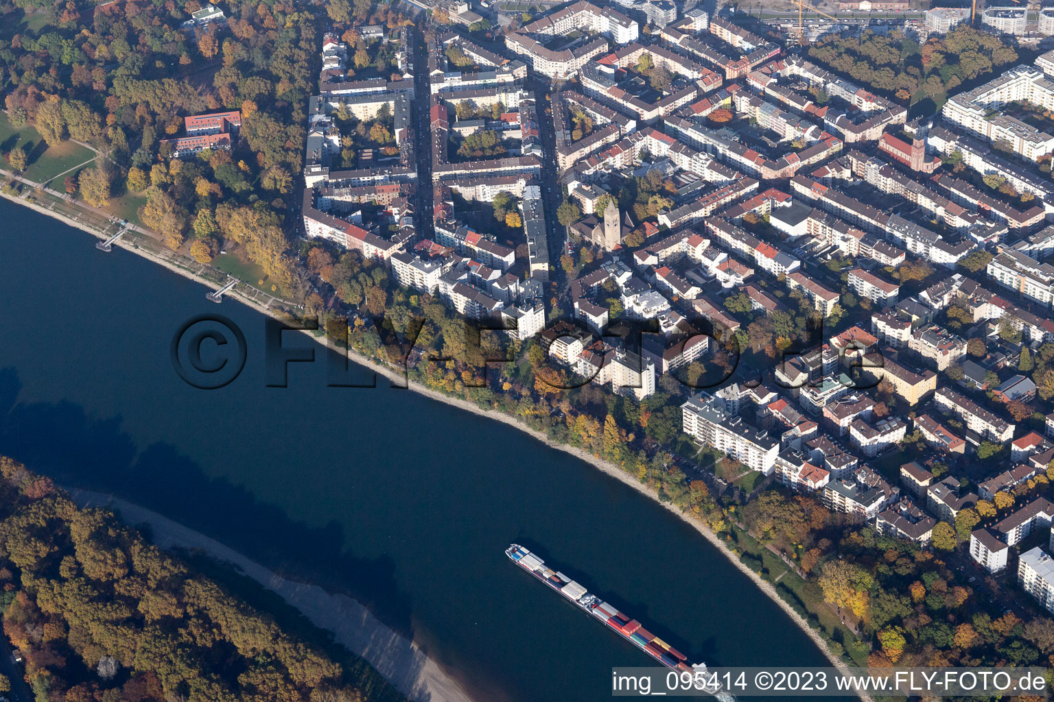 Vue aérienne de Stéphanie banque à le quartier Lindenhof in Mannheim dans le département Bade-Wurtemberg, Allemagne
