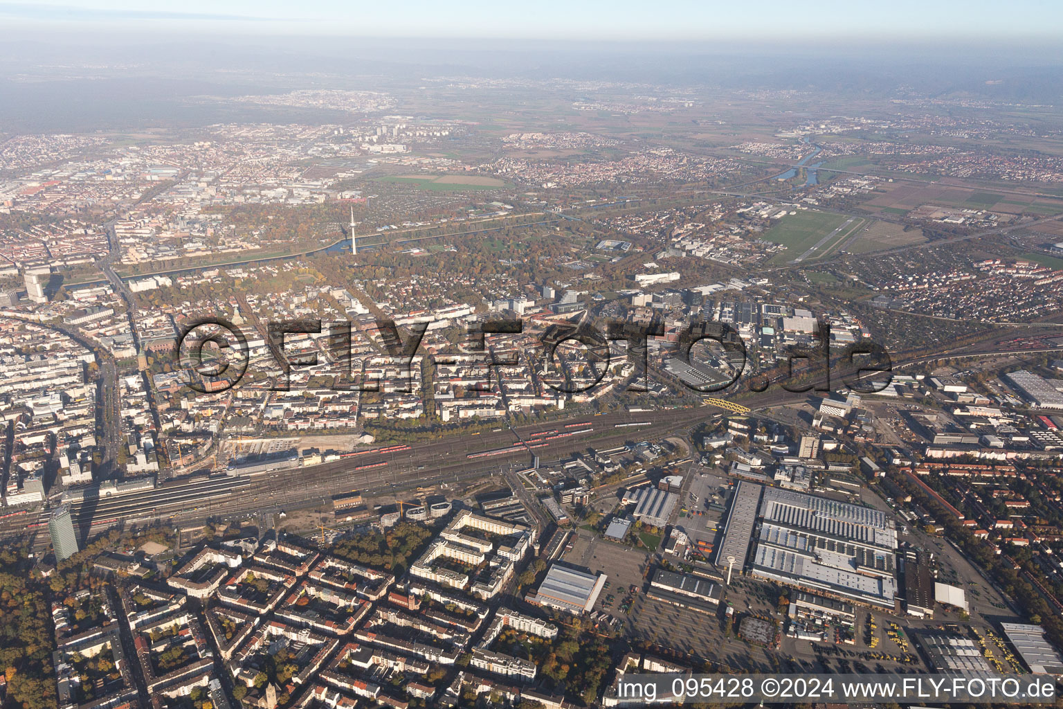 Quartier Lindenhof in Mannheim dans le département Bade-Wurtemberg, Allemagne d'en haut