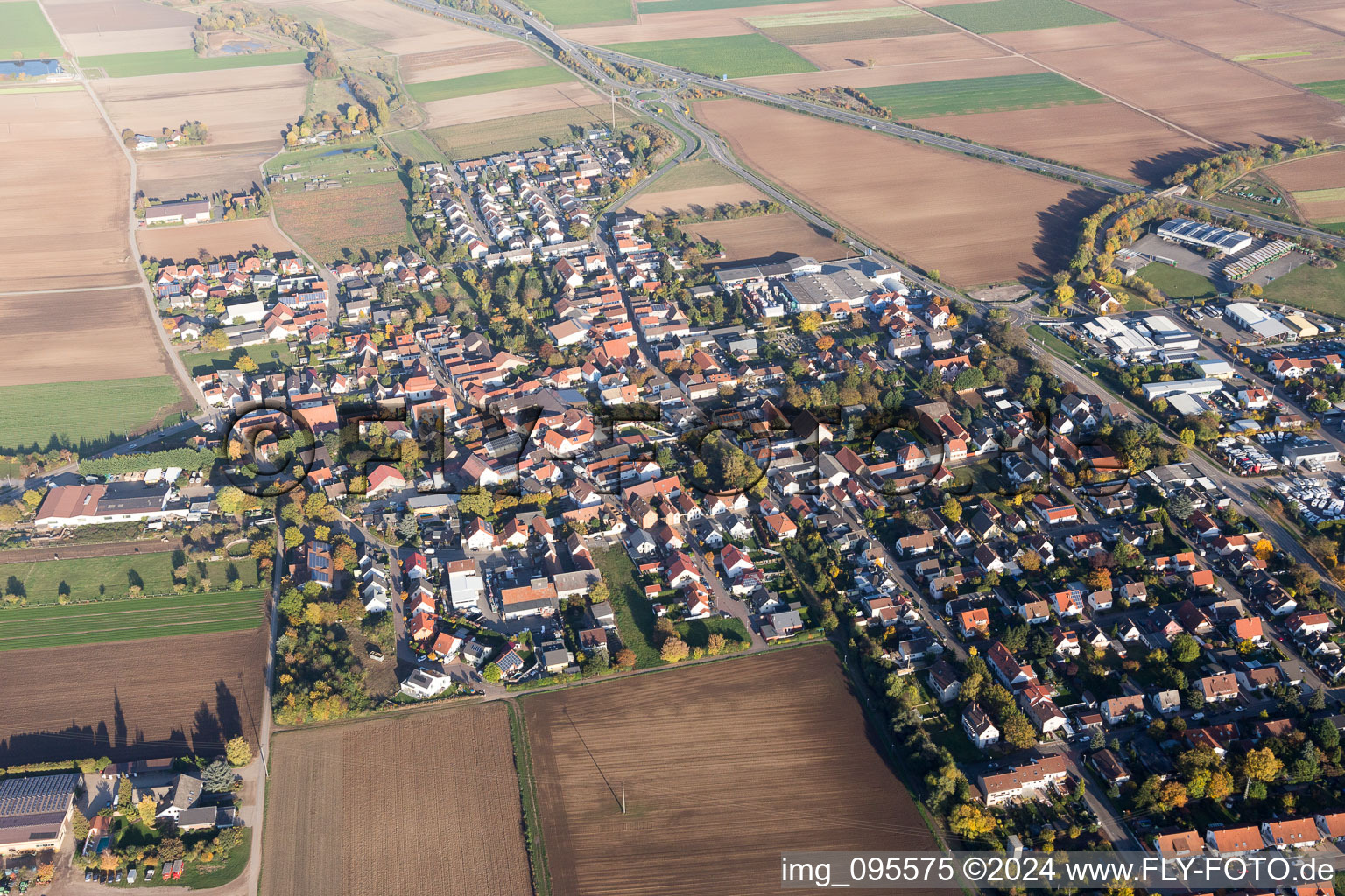 Vue aérienne de Quartier Hochdorf in Hochdorf-Assenheim dans le département Rhénanie-Palatinat, Allemagne