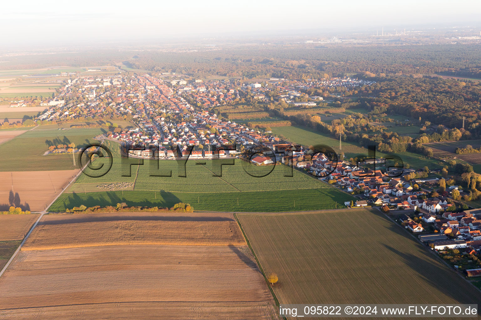 Sarrestr à Kandel dans le département Rhénanie-Palatinat, Allemagne vue du ciel