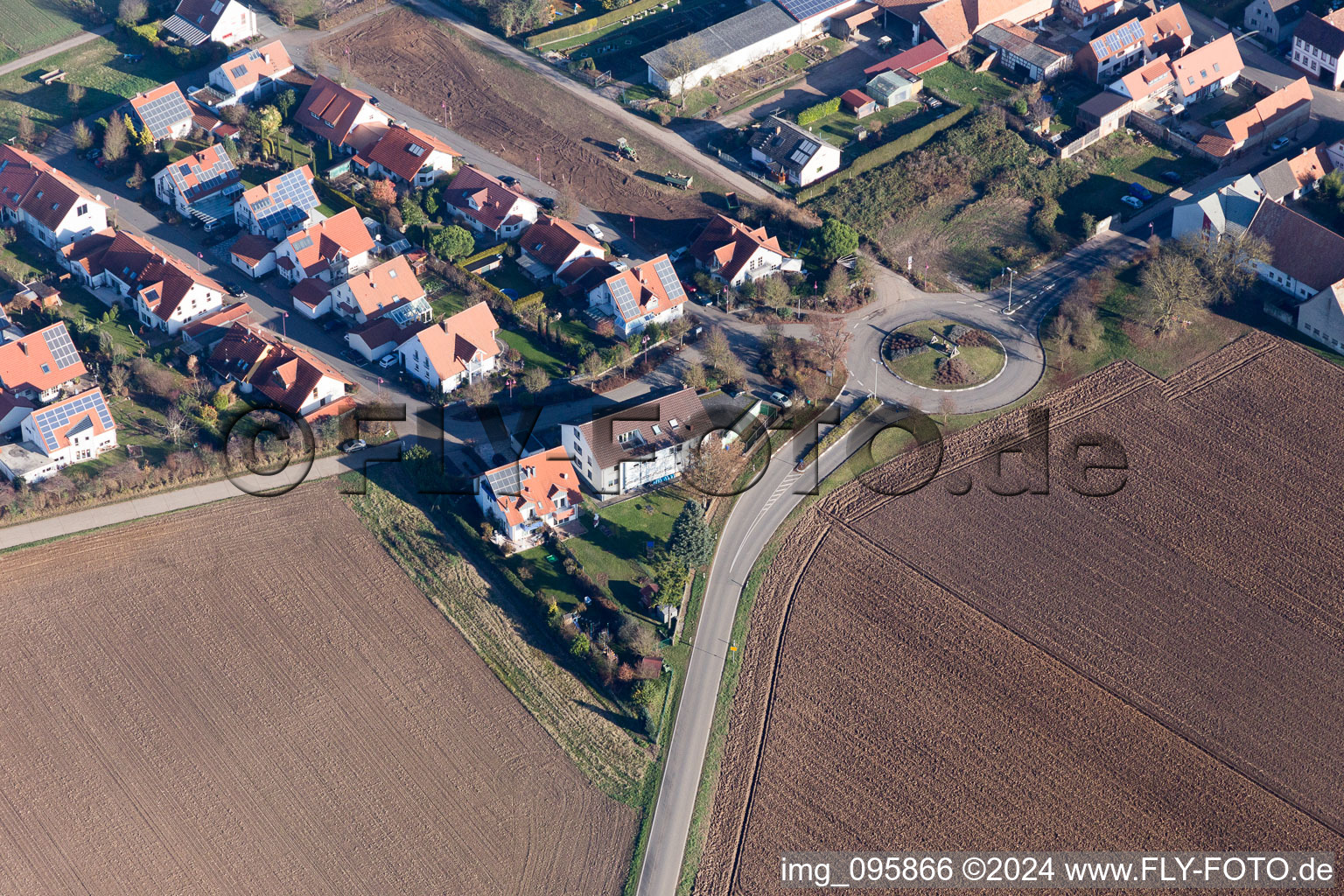 Vue oblique de Steinweiler dans le département Rhénanie-Palatinat, Allemagne