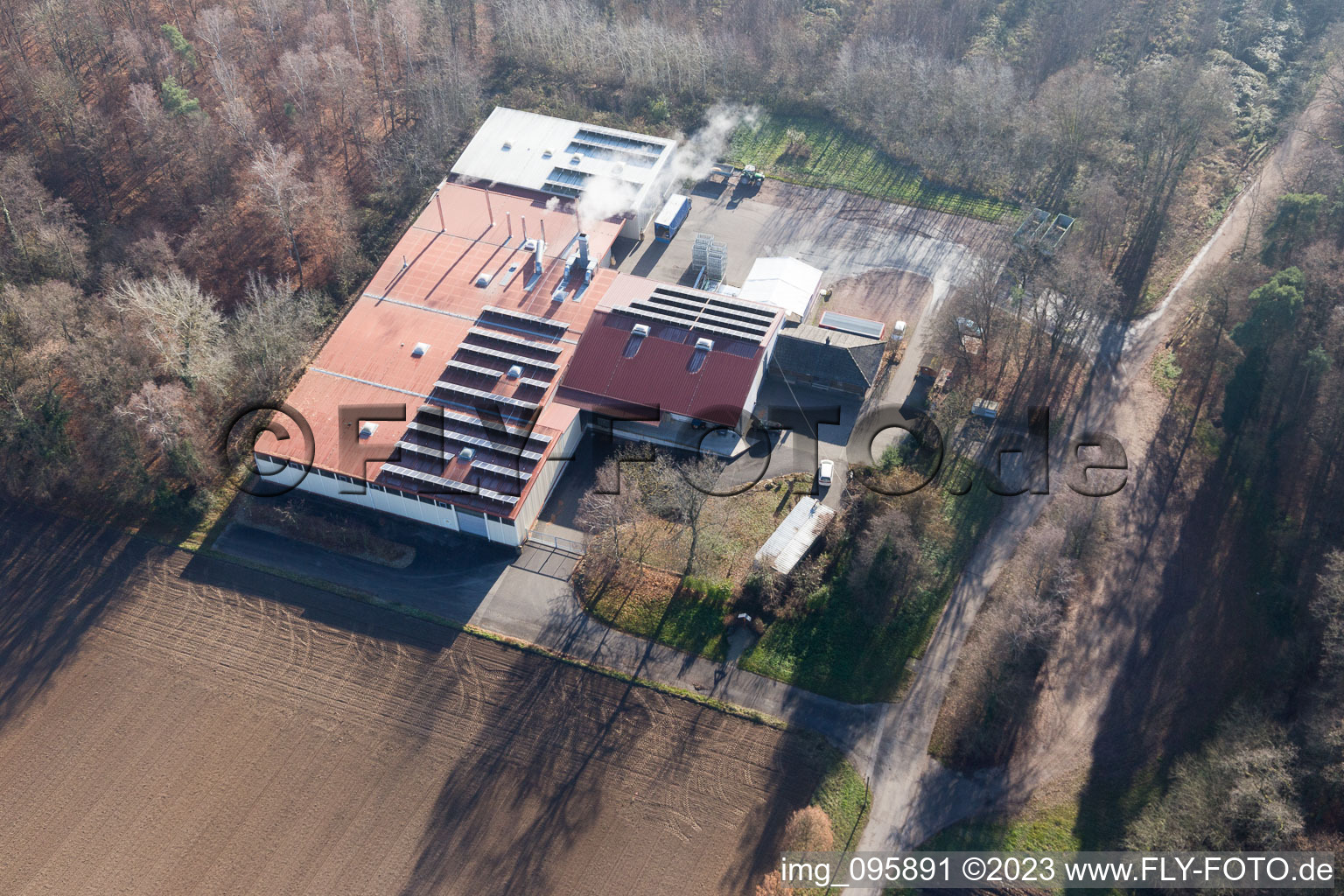 Quartier Hayna in Herxheim bei Landau dans le département Rhénanie-Palatinat, Allemagne du point de vue du drone