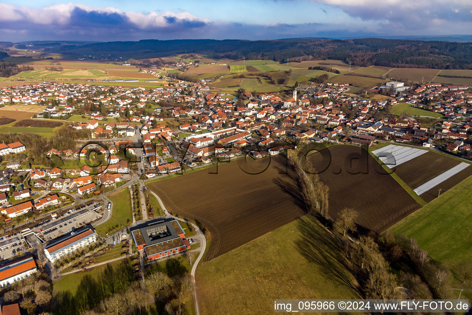 Quartier Aunham in Bad Birnbach dans le département Bavière, Allemagne d'un drone