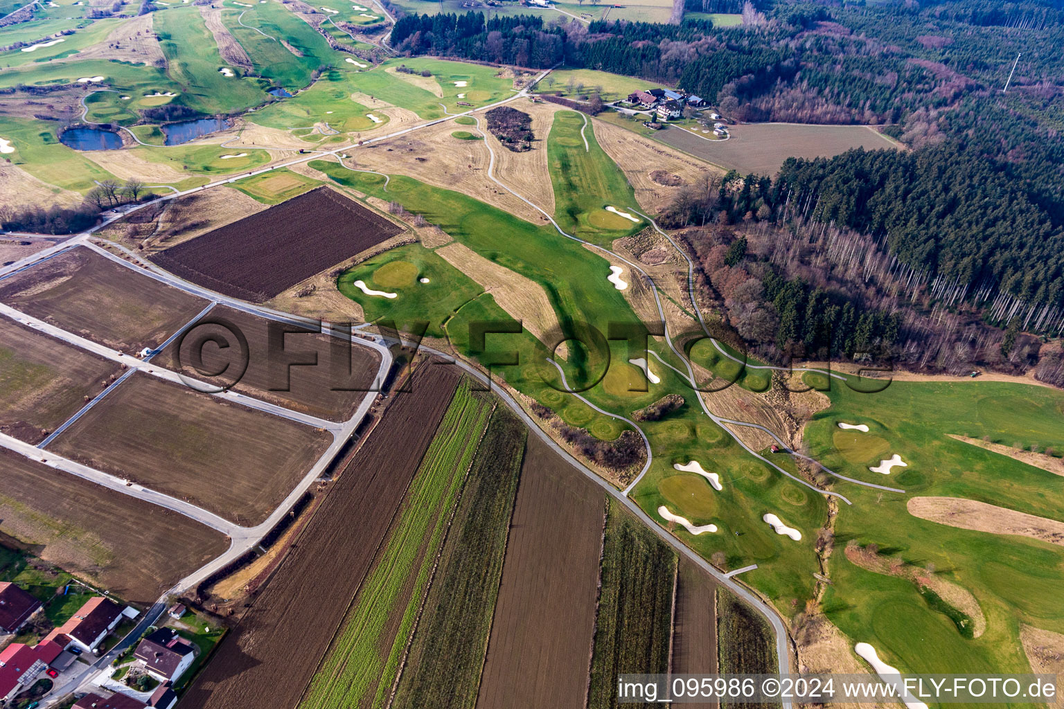 Vue aérienne de Club de golf Bella Vista à le quartier Aunham in Bad Birnbach dans le département Bavière, Allemagne