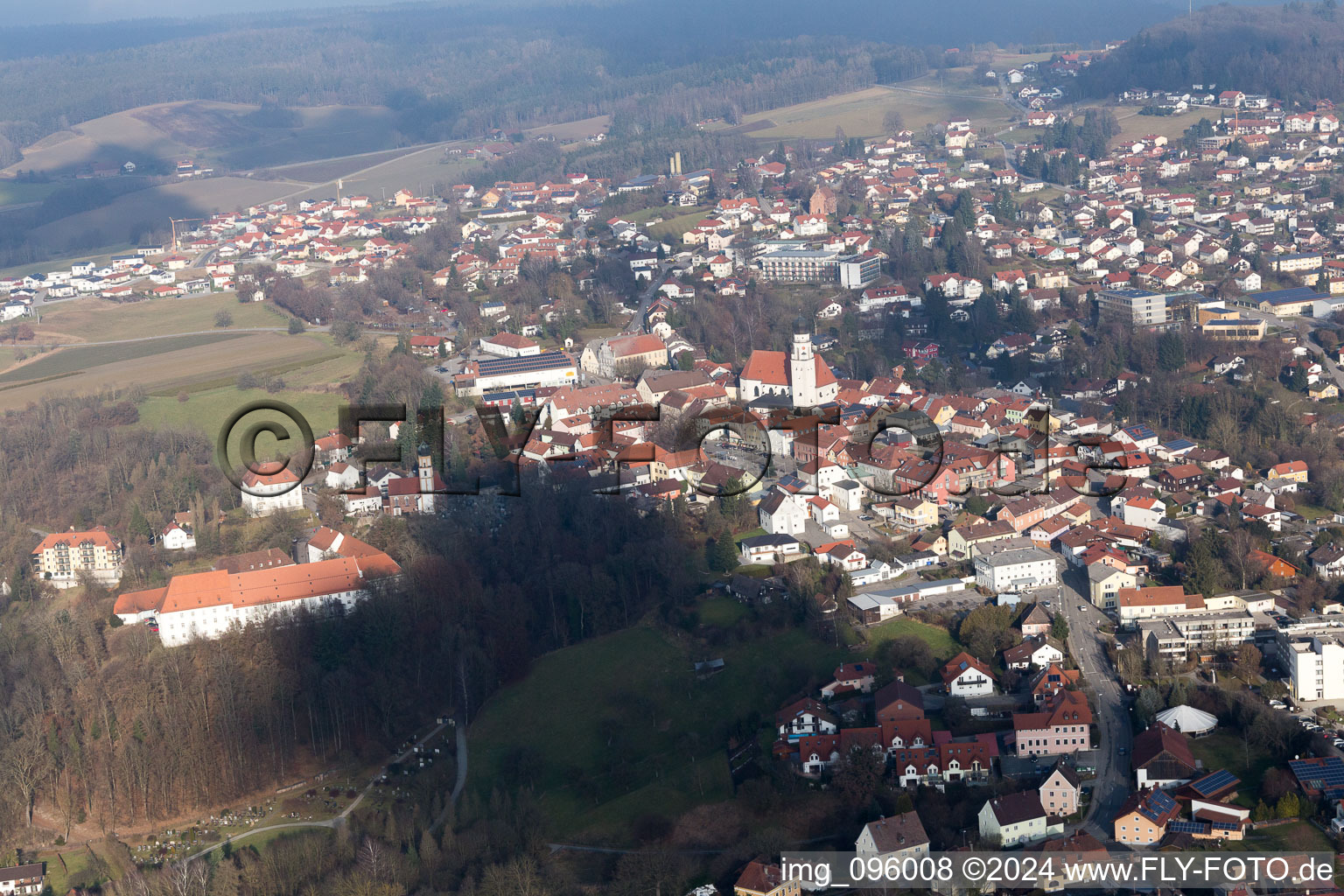 Vue aérienne de À Rottal à Bad Griesbach dans le département Bavière, Allemagne