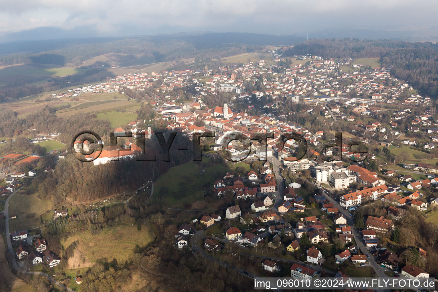 Vue aérienne de À Rottal à Bad Griesbach dans le département Bavière, Allemagne