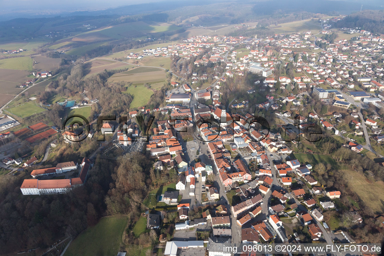 Vue oblique de À Rottal à Bad Griesbach dans le département Bavière, Allemagne