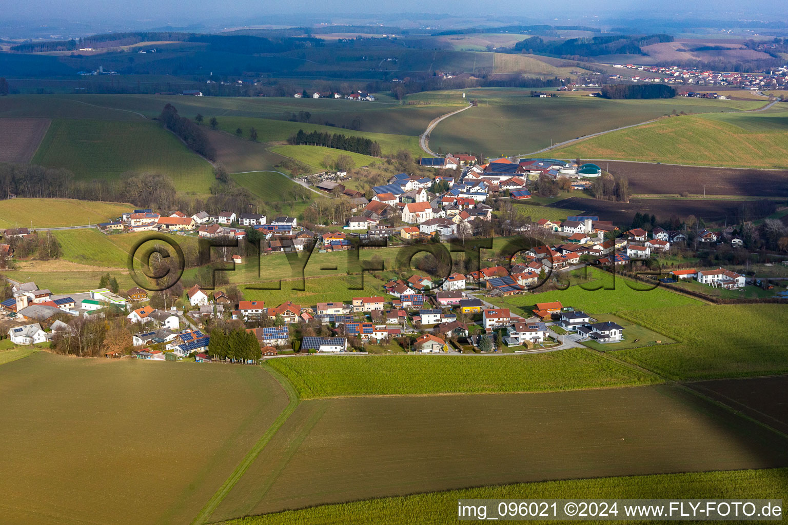 Vue aérienne de Quartier Reutern in Bad Griesbach im Rottal dans le département Bavière, Allemagne