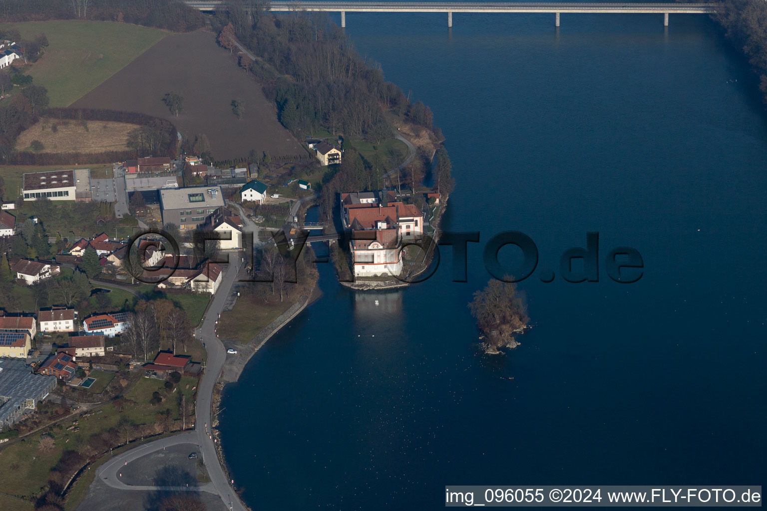 Image drone de Neuhaus am Inn dans le département Bavière, Allemagne