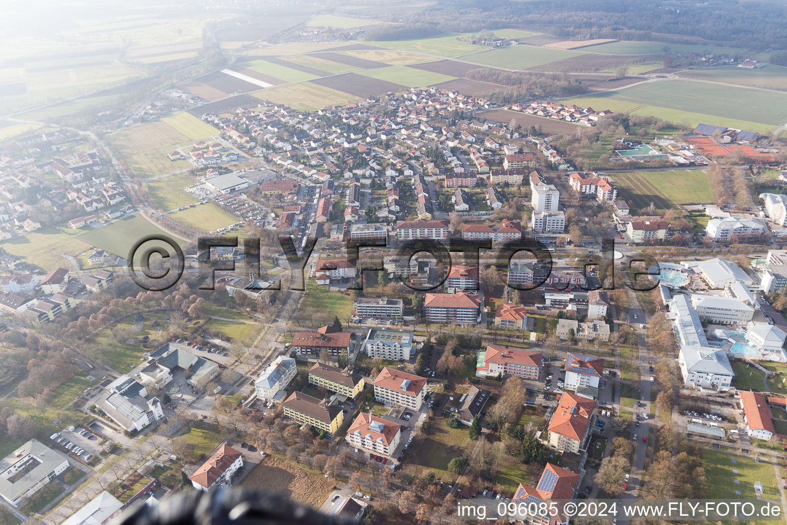 Enregistrement par drone de Bad Füssing dans le département Bavière, Allemagne