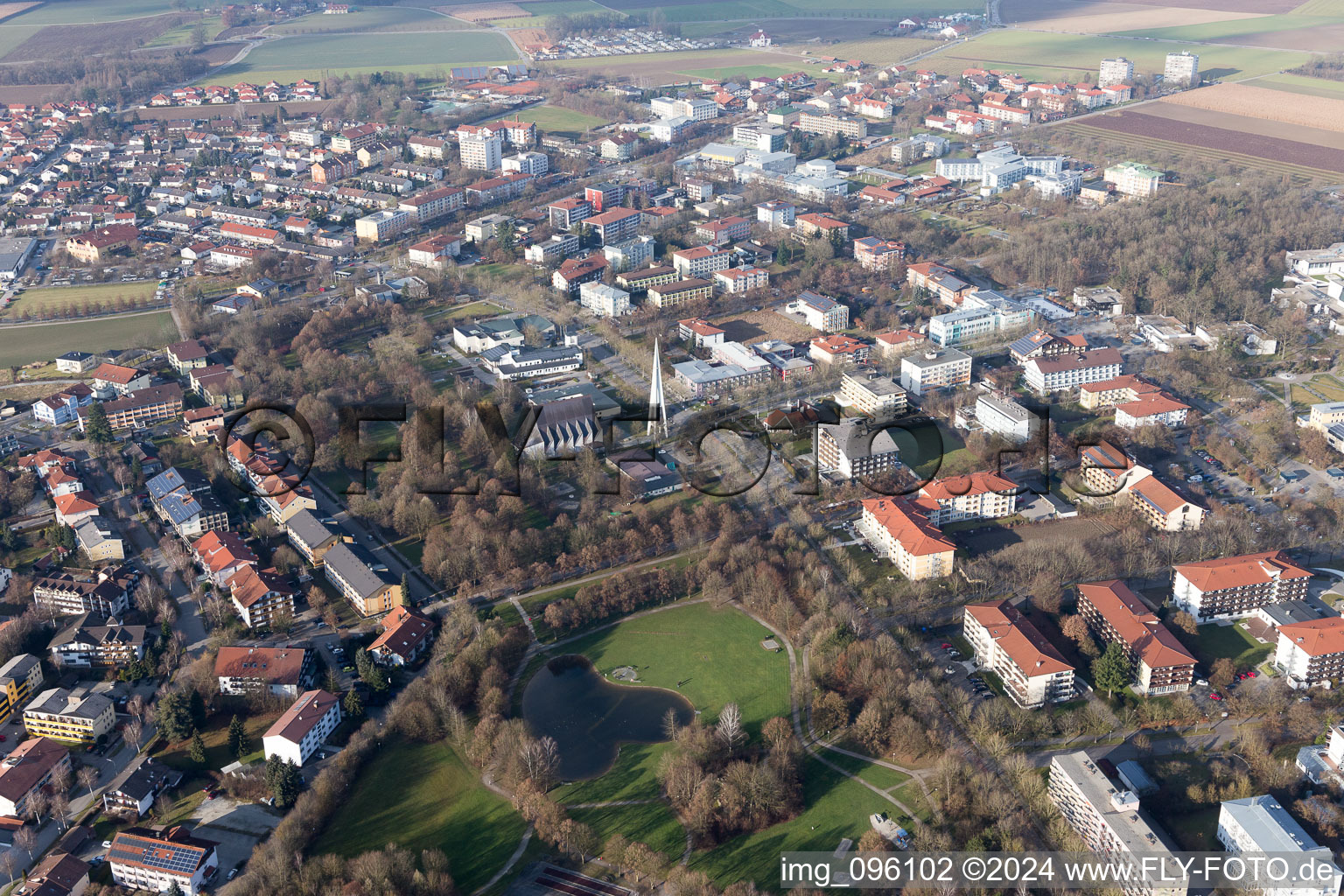 Enregistrement par drone de Bad Füssing dans le département Bavière, Allemagne