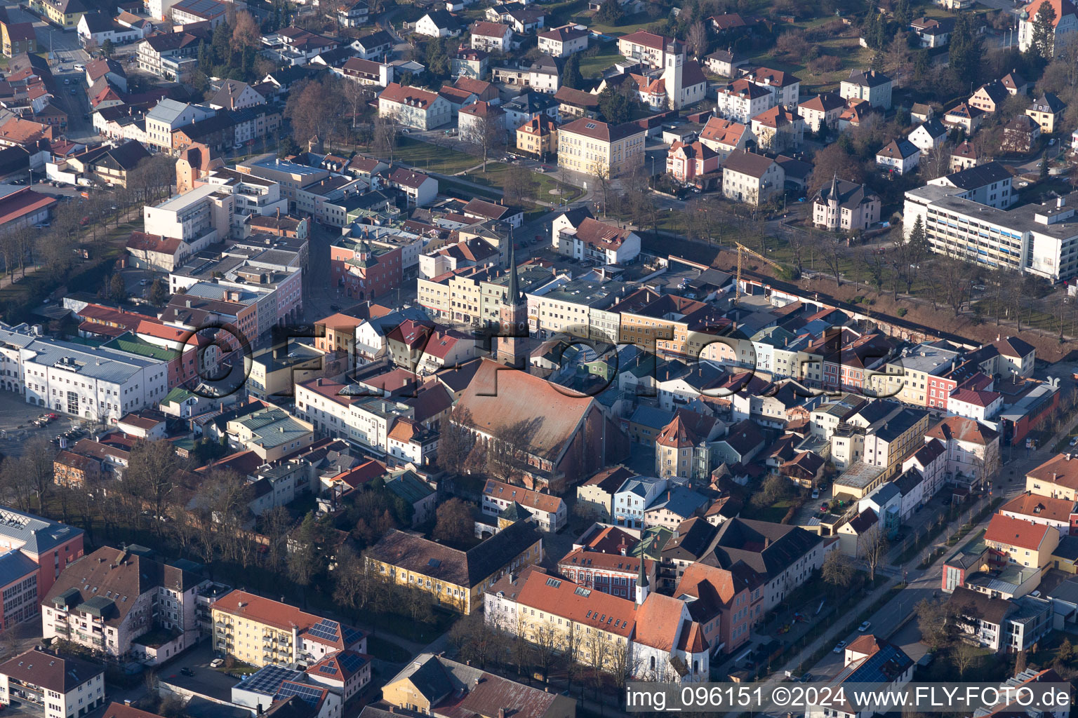 Pfarrkirchen dans le département Bavière, Allemagne d'un drone