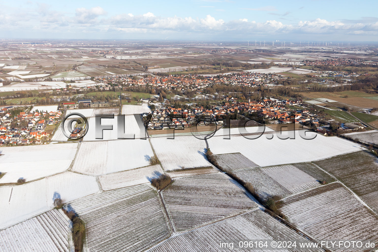 Quartier Ingenheim in Billigheim-Ingenheim dans le département Rhénanie-Palatinat, Allemagne hors des airs