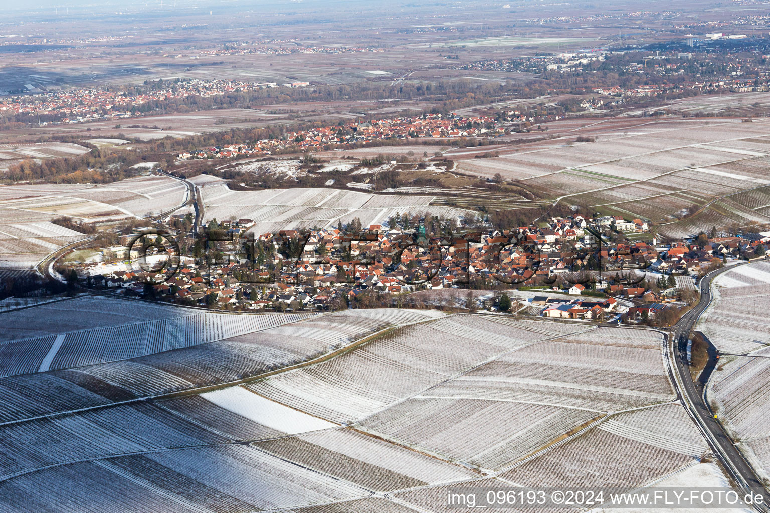 Ilbesheim bei Landau in der Pfalz dans le département Rhénanie-Palatinat, Allemagne depuis l'avion