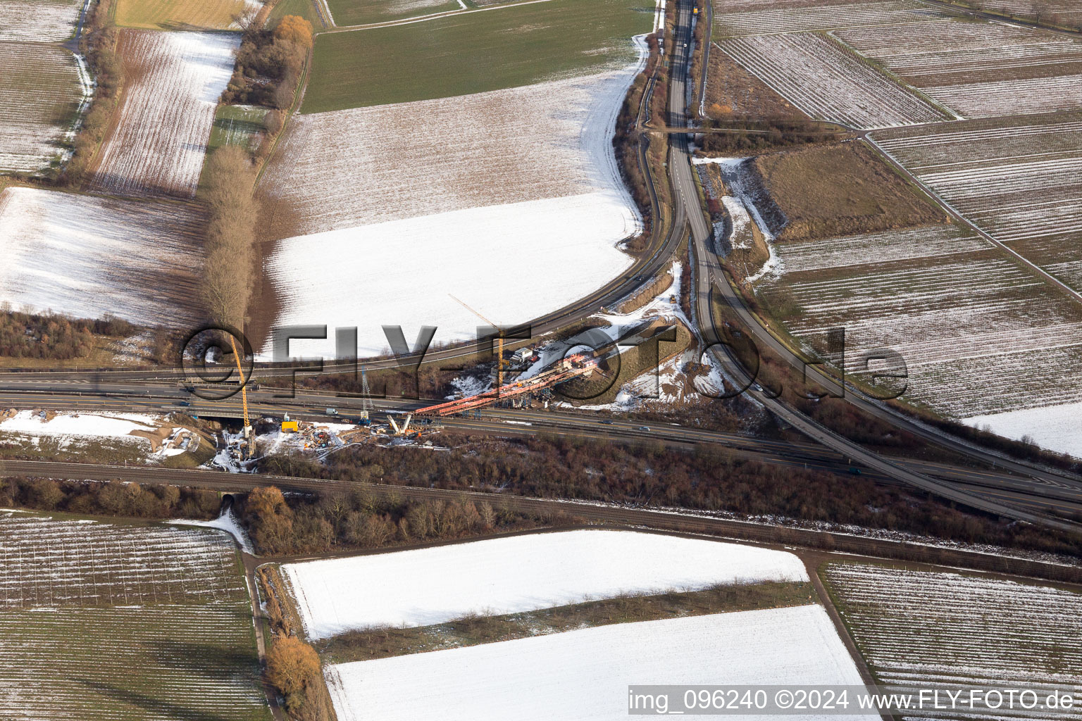 Vue aérienne de Chantier du nouveau pont de la sortie A65 Landau Nord à le quartier Dammheim in Landau in der Pfalz dans le département Rhénanie-Palatinat, Allemagne