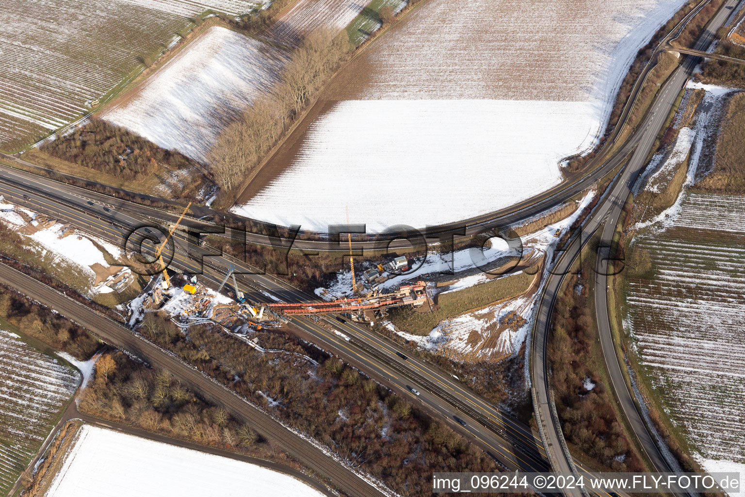 Vue oblique de Chantier du nouveau pont de la sortie A65 Landau Nord à le quartier Dammheim in Landau in der Pfalz dans le département Rhénanie-Palatinat, Allemagne