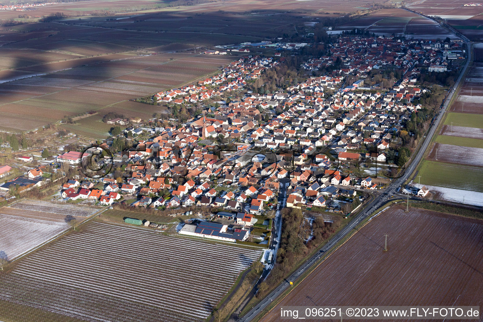 Enregistrement par drone de Hochstadt dans le département Rhénanie-Palatinat, Allemagne