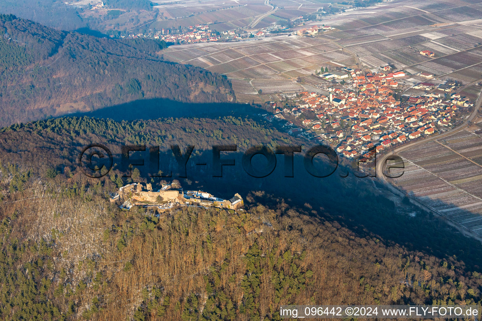 Photographie aérienne de Madenbourg à Eschbach dans le département Rhénanie-Palatinat, Allemagne