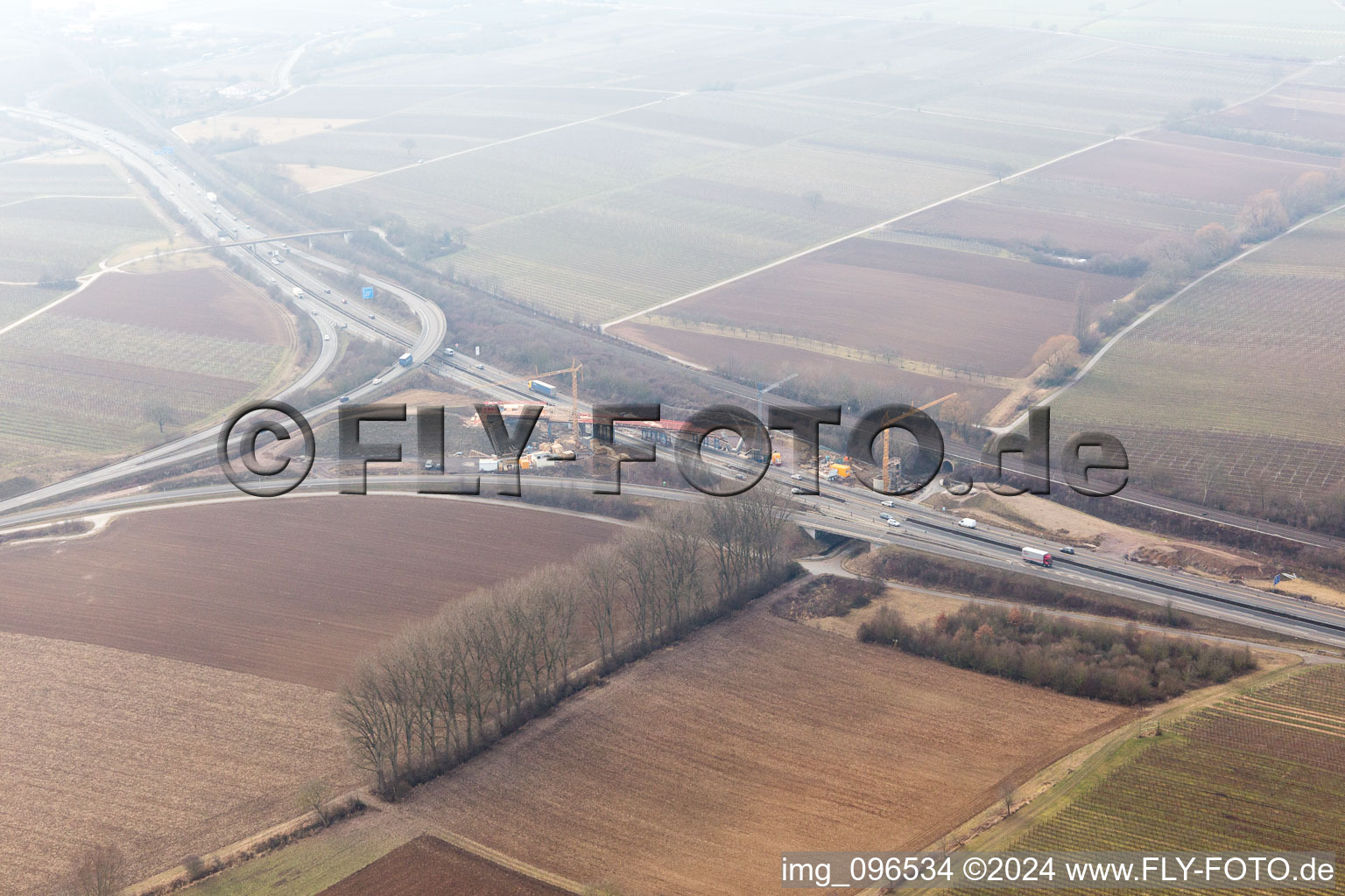 Vue aérienne de Chantier de l'entrée de l'autoroute A65 à la B272 à le quartier Dammheim in Landau in der Pfalz dans le département Rhénanie-Palatinat, Allemagne